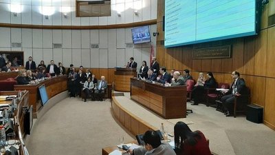 Los Senadores homenajearon a Nizugan