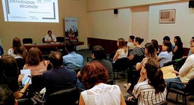 Becarios paraguayos se alistan para ir a estudiar en EE.UU