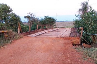 Urgen la reparación de un puente en Ybycuí