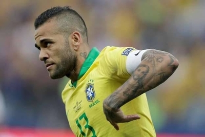 HOY / Dani Alves: "Nos hemos sacado un trauma de encima"