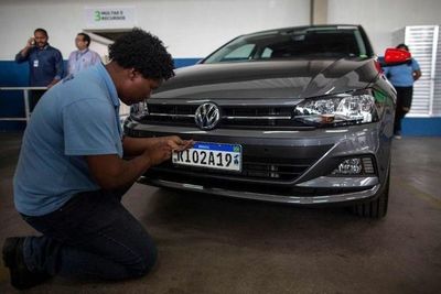 Desde hoy comienzan a registrarse vehículos con la chapa Mercosur