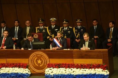 Marito admite atraso en infraestructura educativa, pero olvida crisis por falta de docentes