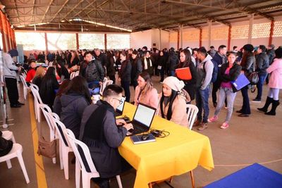 Feria ofreció 400 puestos laborales