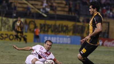 Guaraní recibe a River en arranque del Clausura