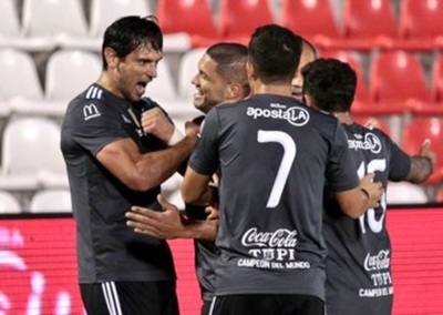 El Tricampeón se estrenó con una apabullante goleada ante General Díaz