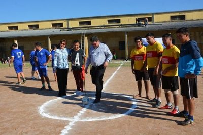 Arrancó el torneo de fútbol en la Unidad Penitenciaria Industrial Esperanza