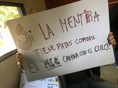 Estudiantes del Colegio Técnico Nacional bloquearon la Avenida Mariscal López