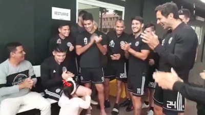 La niña que puso a cantar al plantel de Olimpia