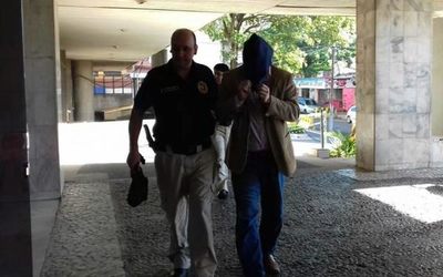 Abogado condenado por contagiar VIH a su pareja