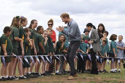 Enrique y Meghan visitan a los agricultores en Australia