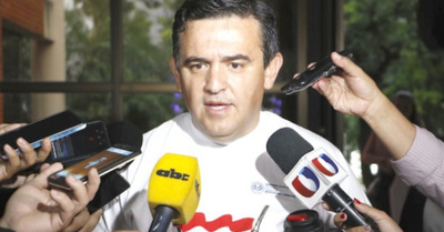 Petta pide ser investigado en caso “compus de oro”