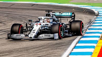 Hamilton, en primera fila