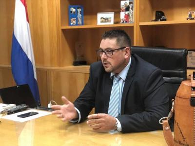 Dinatran recomienda que UBER y MUV lleven distintivos pintados en sus laterales