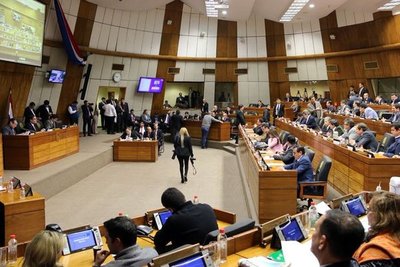 Congreso crea Comisión Bicameral de Investigación sobre acta Bolsonaro