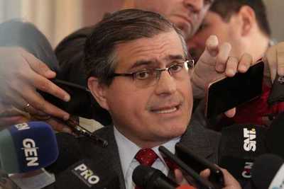 Presidente ordena investigar proceso de negociación de acta bilateral