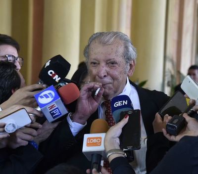 Abdo pasó la prueba de gobernar durante una crisis, según Galaverna