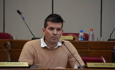 HOY / Sergio Godoy se planta: “Primero la patria, después el partido”