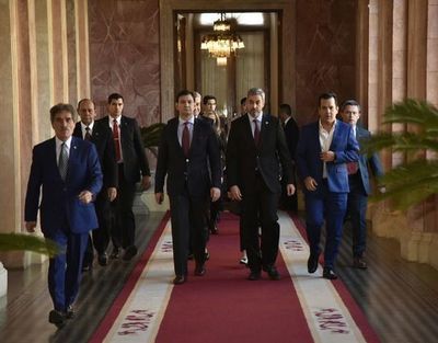 Abdo sobre el juicio político: “Que hagan rápido y que se acabe”