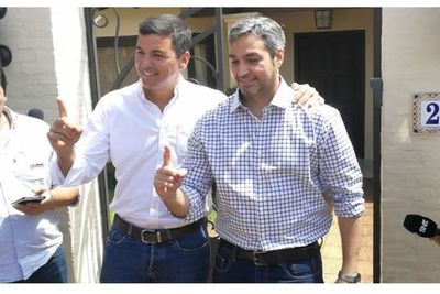 Gobierno sondeó a Santiago Peña para que vuelva a Hacienda