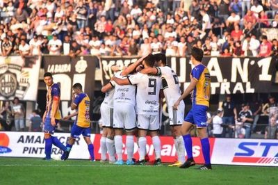 Olimpia gana en Para Uno y llega como puntero al clásico