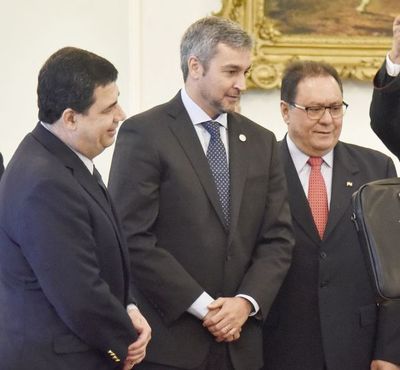 Fracaso de Abdo es “por haberle dado la espalda a Cartes", según senador Sergio Godoy