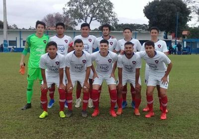 Reserva: Cerro se mantiene en la cima