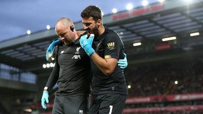 Alisson Becker estará “unas semanas” de baja