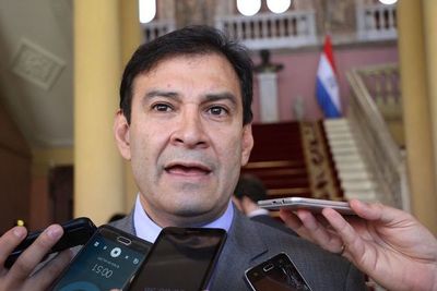 Beto Ovelar: “Cartes tendría que haber jurado hace tiempo”