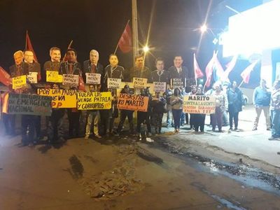 Manifestaciones en simultáneo contra el acto entreguista