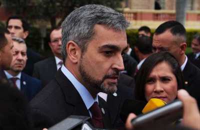 Abdo culpa a la lluvia por parón económico, llama “cierto desencuentro” a la crisis y anuncia cambios en su gabinete