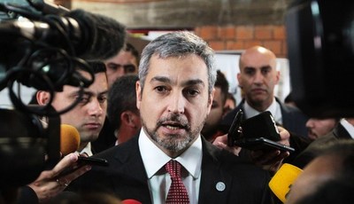 Mario Abdo: Villamayor y Petta se quedan