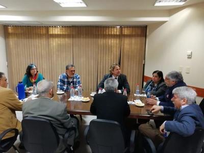 Diputado brasileño se reúne con legisladores paraguayos, en el marco de la investigación por acuerdo secreto sobre Itaipú
