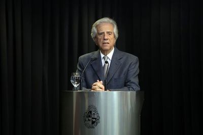 Presidente uruguayo Tabaré Vázquez padece de cáncer de pulmón, reveló a la prensa