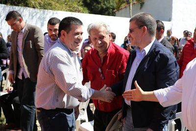 Destacan liderazgo de Cartes para la unidad del Partido Colorado