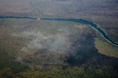 Viento sur ayuda a que fuego se quede del lado boliviano, afirma ministro Roa