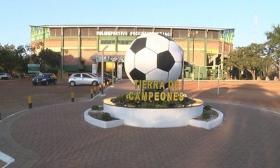 Inauguran obras en polideportivo de Franco