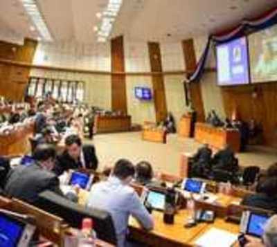 Diputados salva a 12 intendentes