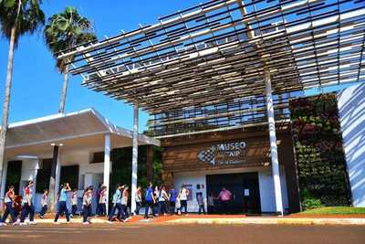 Complejo turístico Itaipú registró un incremento del 30% de visitas en agosto, afirman