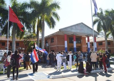 Se mantiene el paro académico en la UNA