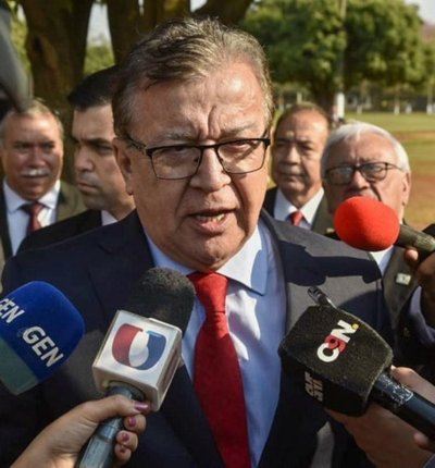 Nicanor cree que acuerdo Cartes-Macri se puede mejorar