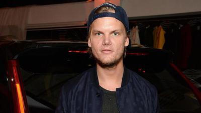 Artistas que colaboraron con Avicii organizan un concierto tributo al DJ