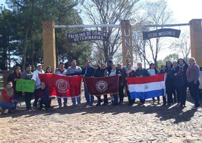 Misiones; docentes de las cinco facultades de la UNA, siguen de paro académico