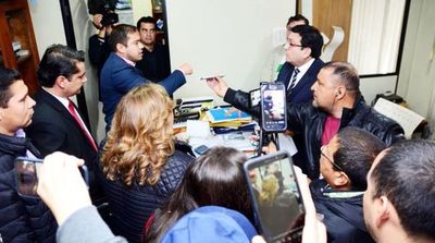 Puja por recaudación de la terminal de buses de CDE