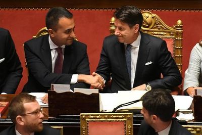 Italia supera crisis política