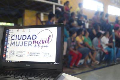 Ciudad Mujer Móvil llega a Caazapá