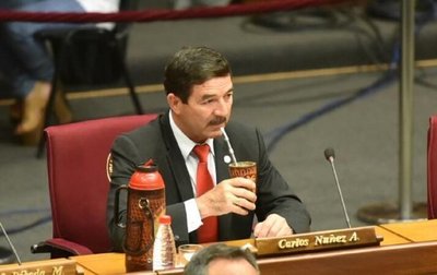 Ex legislador sostiene que policías están cabizbajos con Villamayor