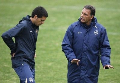 Miguel Ángel Russo asistirá a la despedida de Riquelme