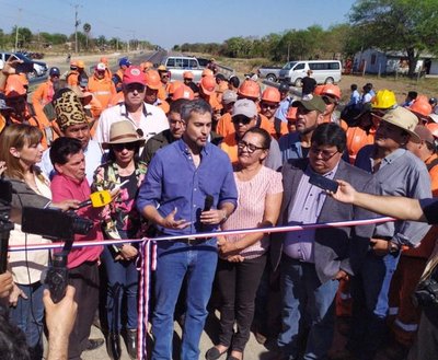 Mario Abdo inauguró hoy primeros 24 kms. de la Ruta Bioceánica