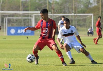 Sub 14: Cerro no suelta la cima