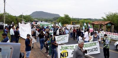 Cierran ruta para decir “No al vertedero” en Yaguarón